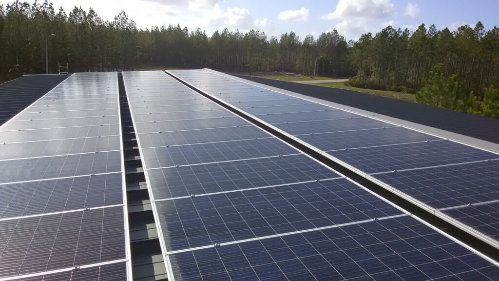 Large commercial rooftop solar array installed by Sundial Solar